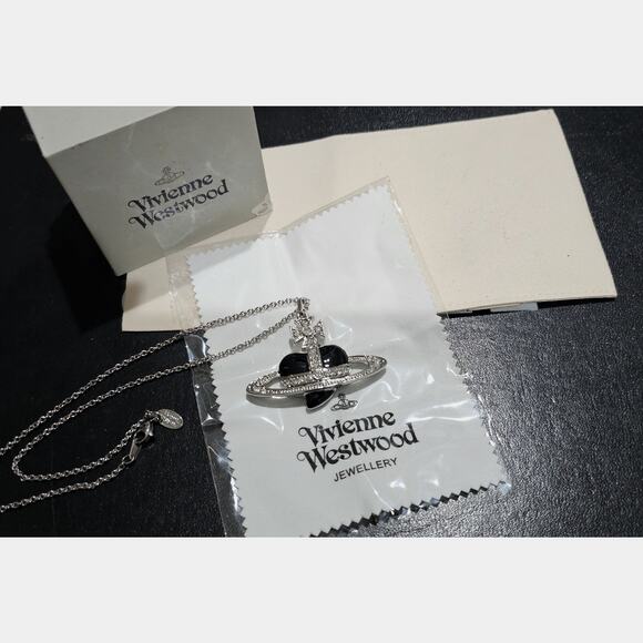 Vivienne Westwood Necklace Large Orb Heart Silver Black - Picture 3 of 4